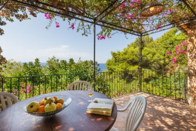 Beautiful and exclusive casita in Bens d´Avall with holiday rental license