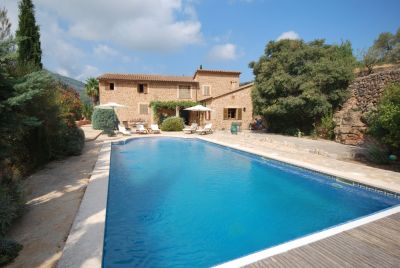 Rural Stone House with pool and panoramic mountain views in Sóller