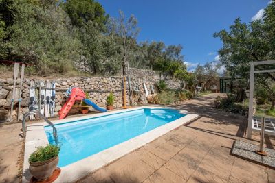 Country house with large plot and pool in Sóller