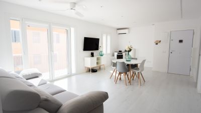 Modern and bright apartment to rent in Sóller