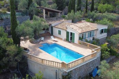 House with garden and pool in the mountains above Sóller