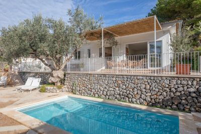 Villa with pool and holiday rental licence in Port de Sóller
