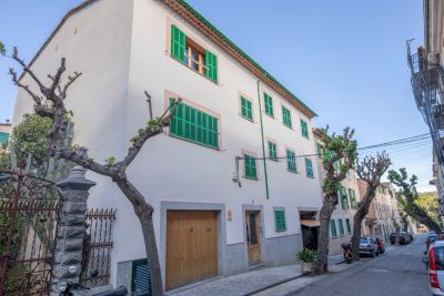 Flat with garage in Sóller