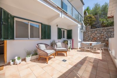Modern apartment with large terrace in Port de Sóller