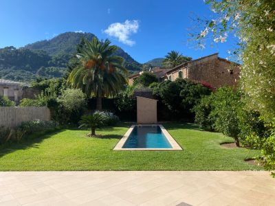 Wonderful house with pool and garden near the center of Sóller 