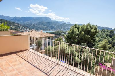 Very nice duplex apartment with parking space in Port de Sóller