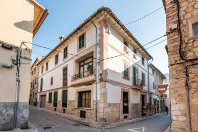 Central townhouse in Sóller