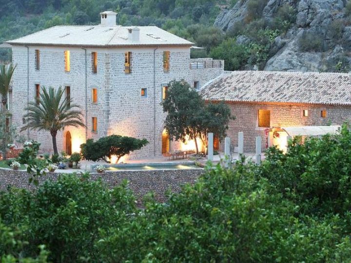 Impressive restored and designed mallorcan finca in Port de Sóller