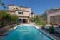 Small house with garden and pool to renovate