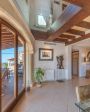 Great villa with pool and garage